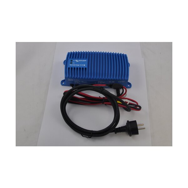 Victron Blue Smart IP67 Charger 12/17(1) 230V CEE